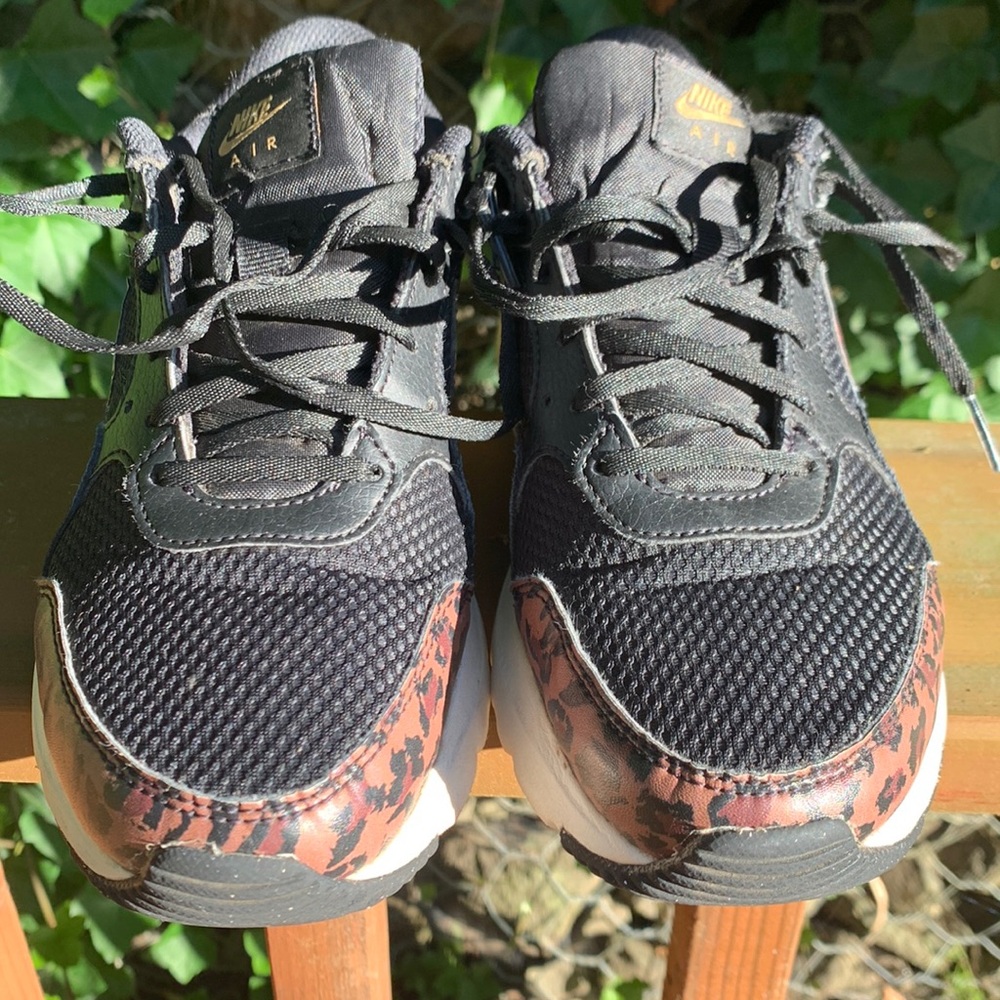 Nike Air Max 90. Black leopard.
